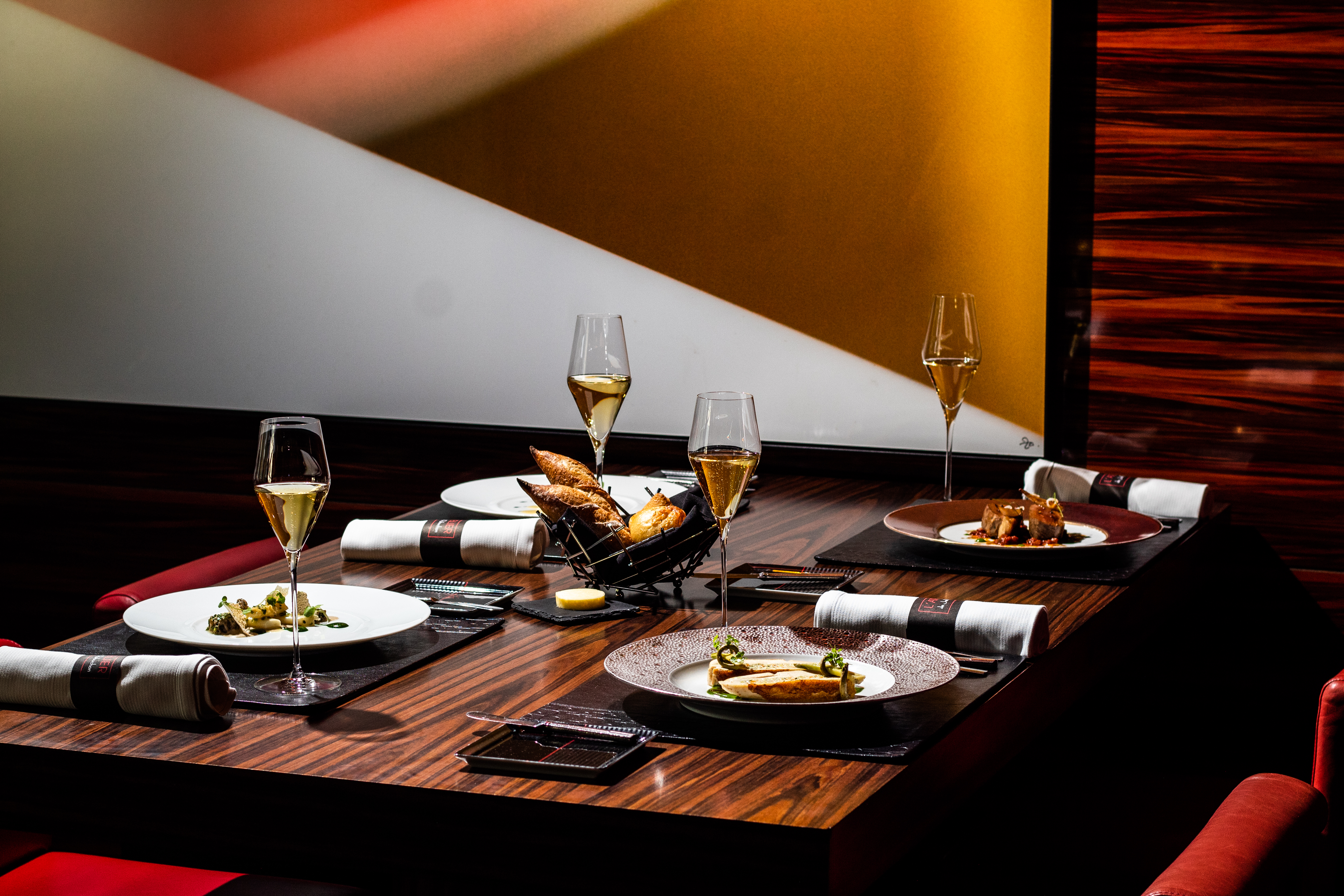 Interior L'atelier De Joël Robuchon 1