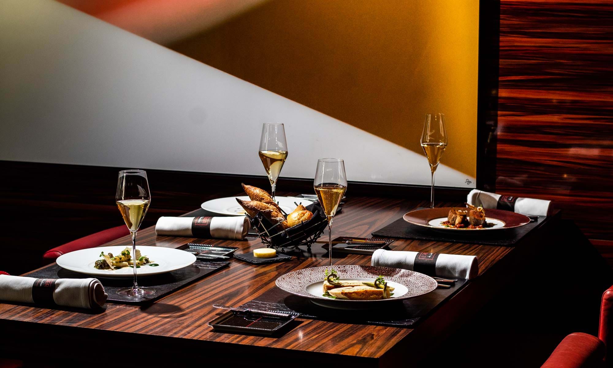 Interior L'atelier De Joël Robuchon 1